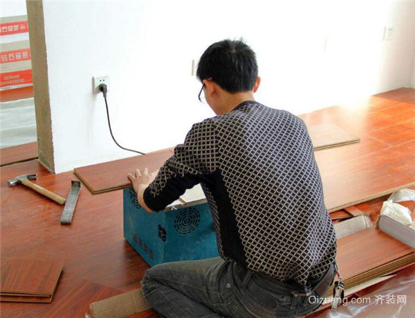 装修铺地板还是铺瓷砖 100平米铺地板、瓷砖多少钱